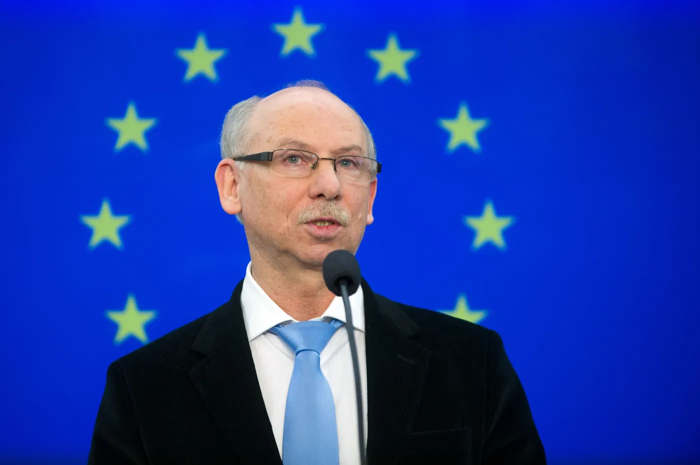 5835994-janusz-lewandowski.jpg