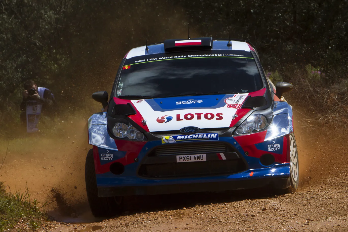 6130977-robert-kubica-9.jpg