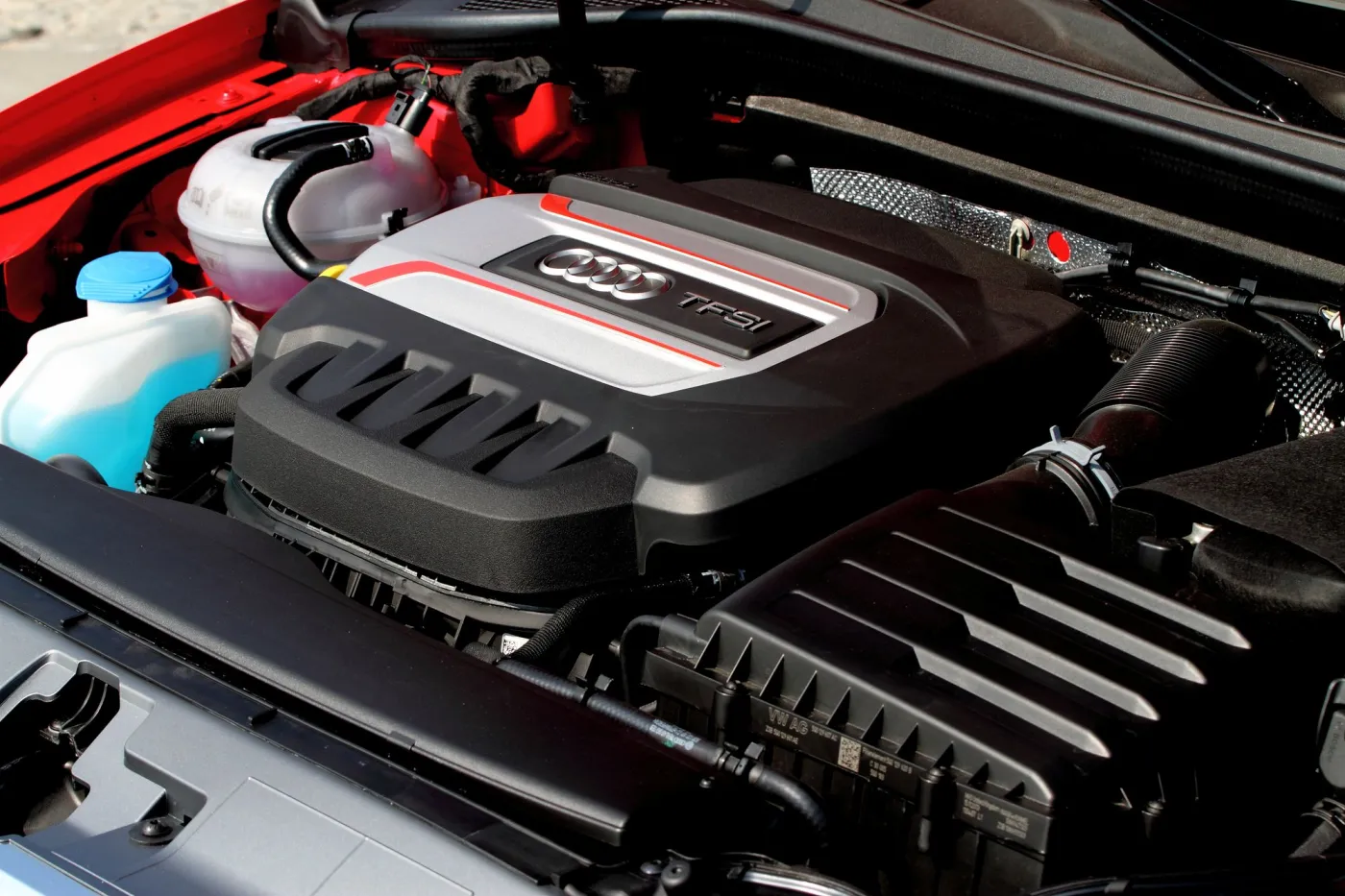 6137650-audi-s3-300-km-009.jpg