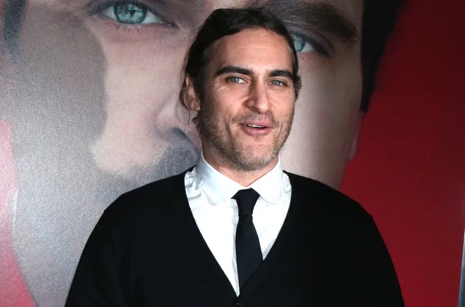 6196304-joaquin-phoenix.jpg
