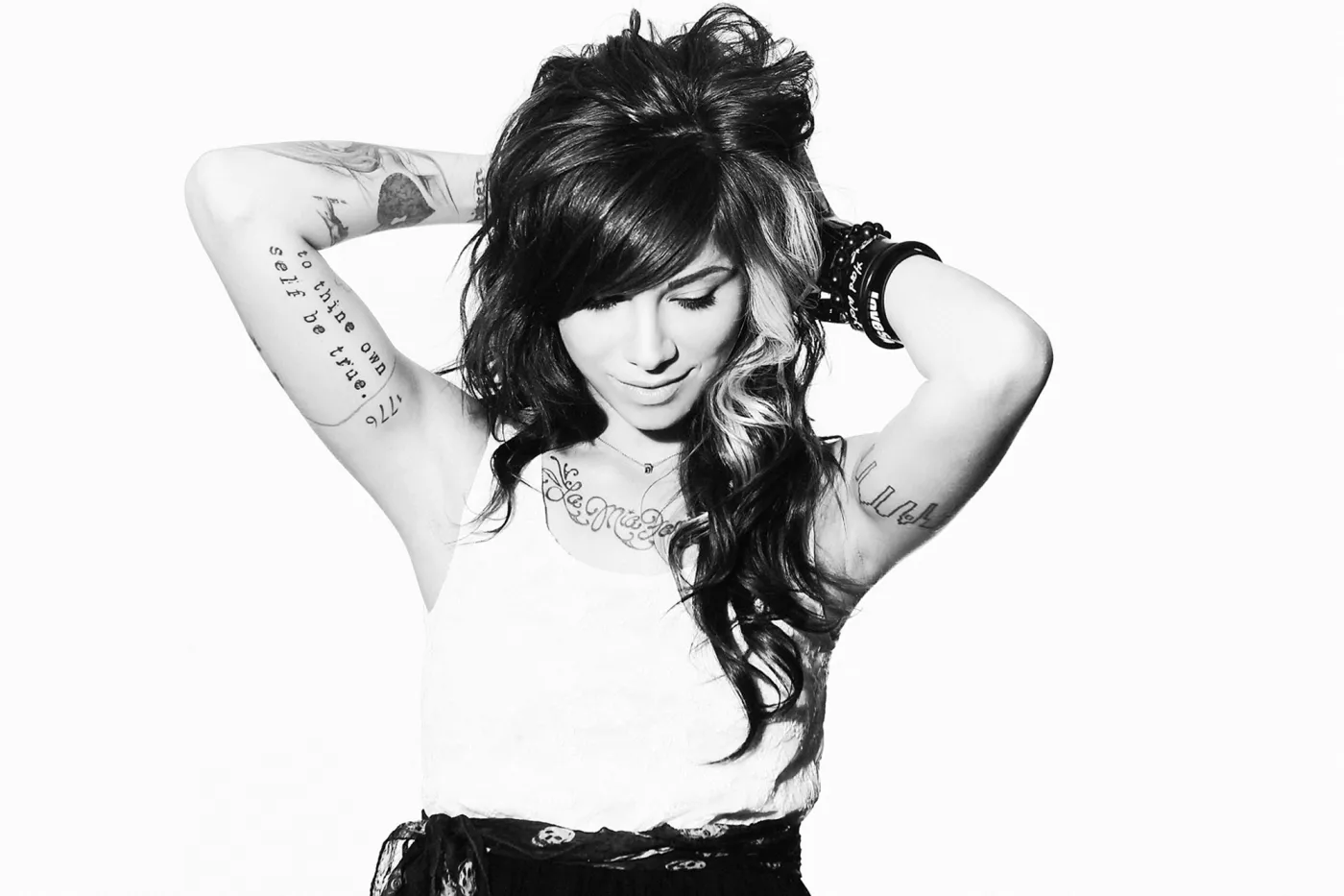 6192113-christina-perri.jpg