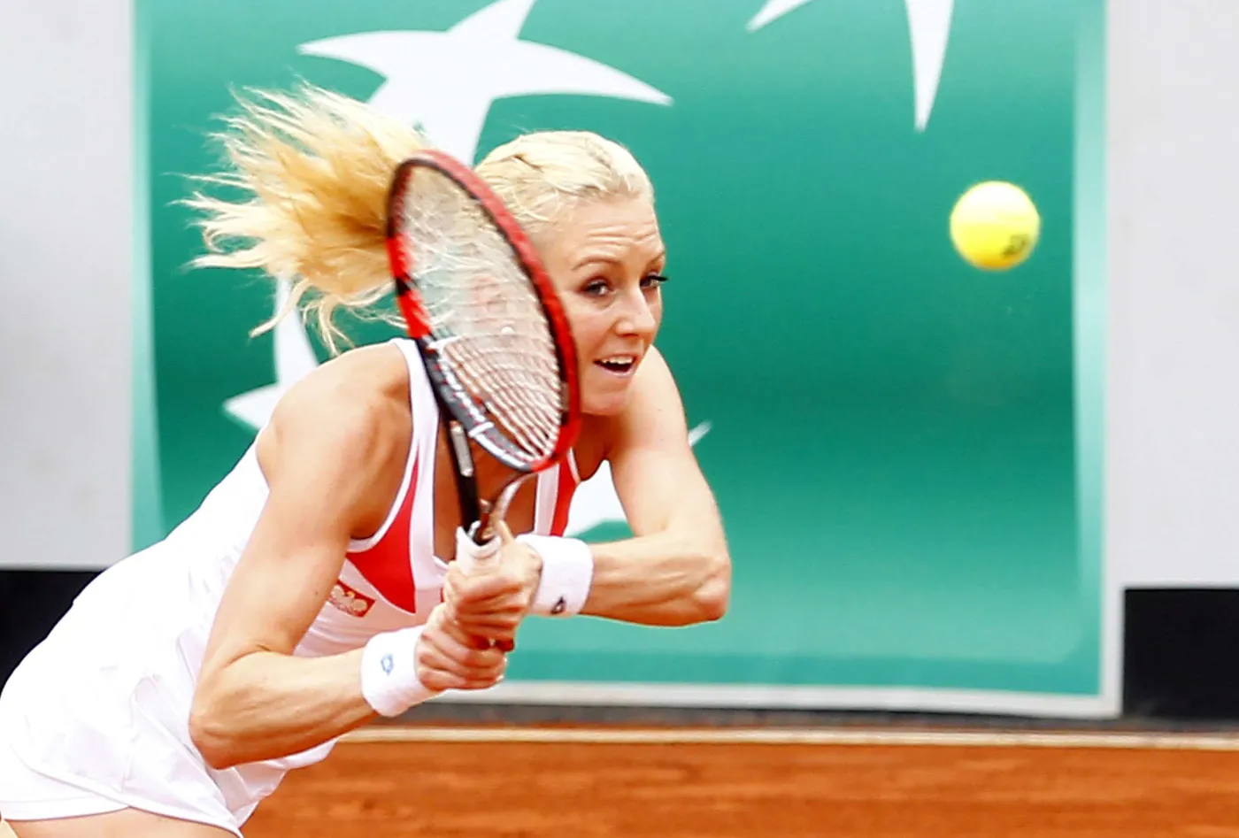 Urszula Radwańska rozbita w 66 minut. Polka pożegnała się z Rzymem