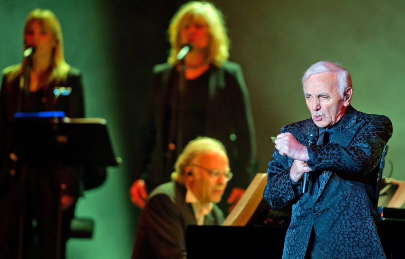 6328962-charles-aznavour.jpg