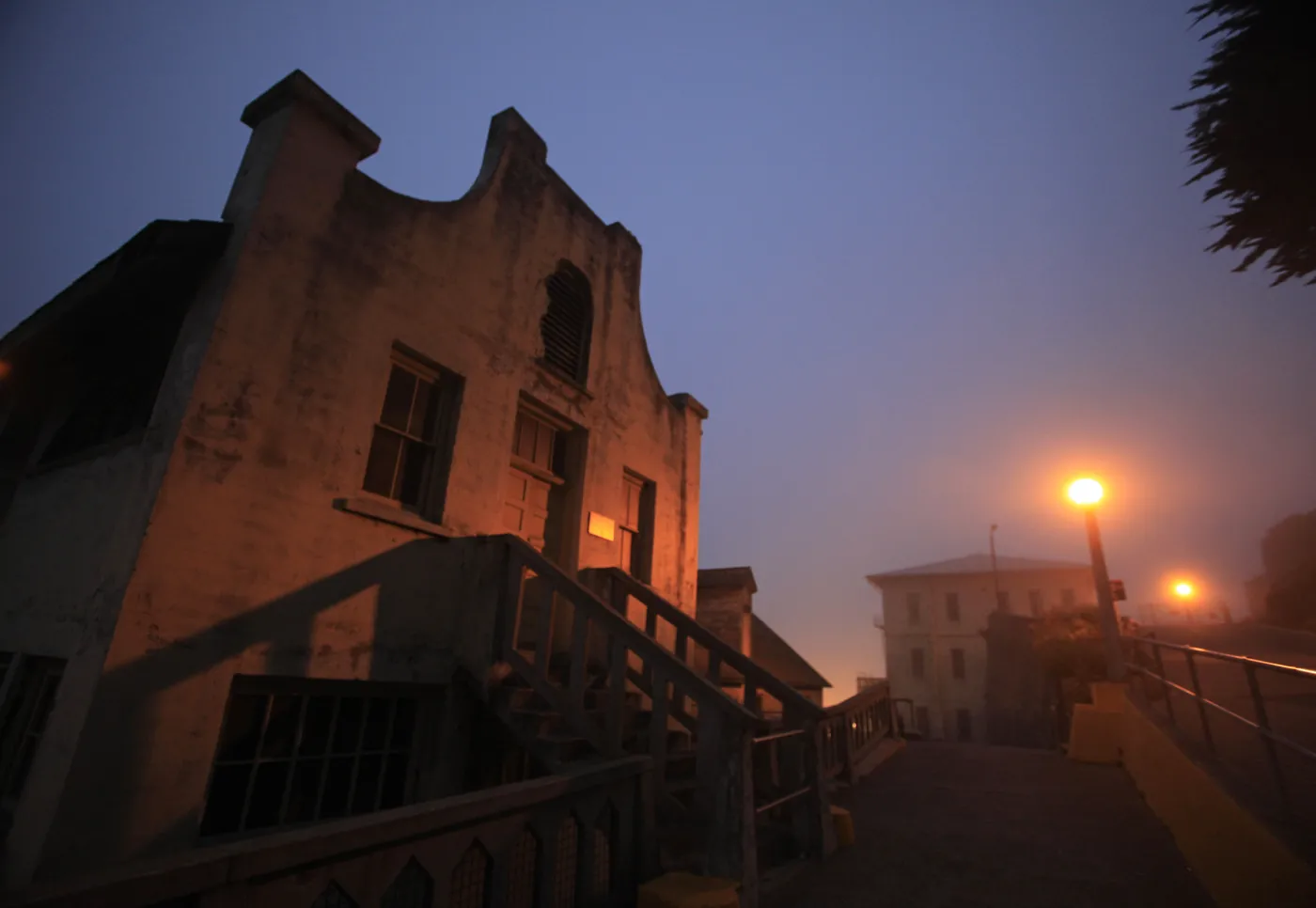 5904163-wiezienie-alcatraz.jpg