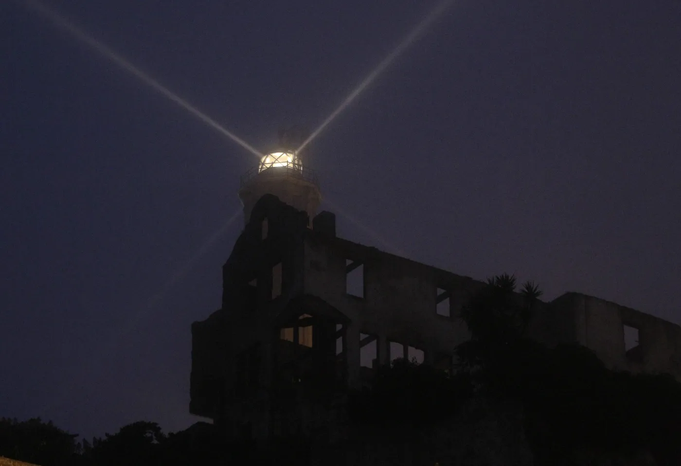 5904221-wiezienie-alcatraz.jpg