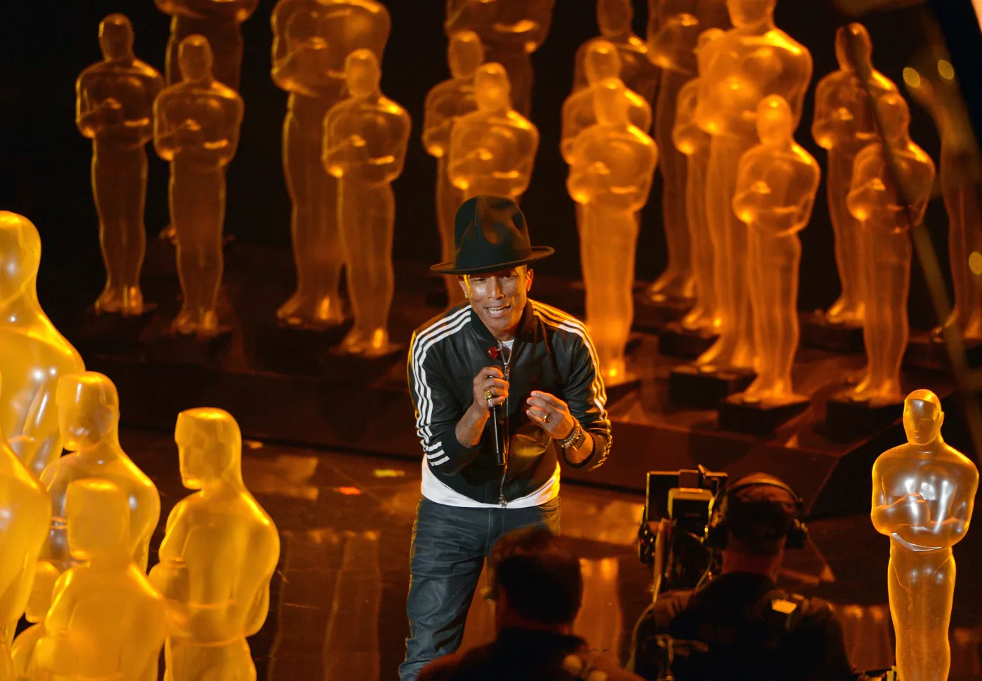 6000391-pharrell-williams.jpg