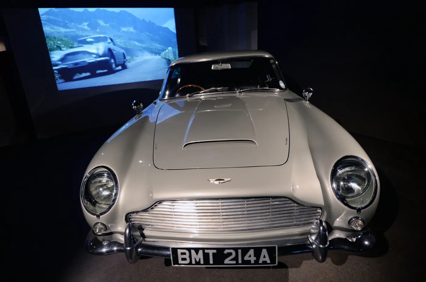 6072856-austin-martin-db5.jpg