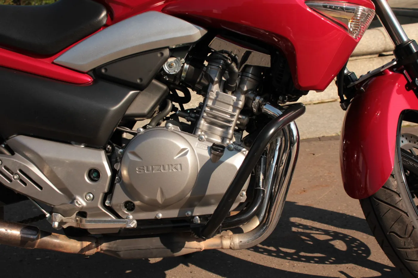 Suzuki inazuma 250 