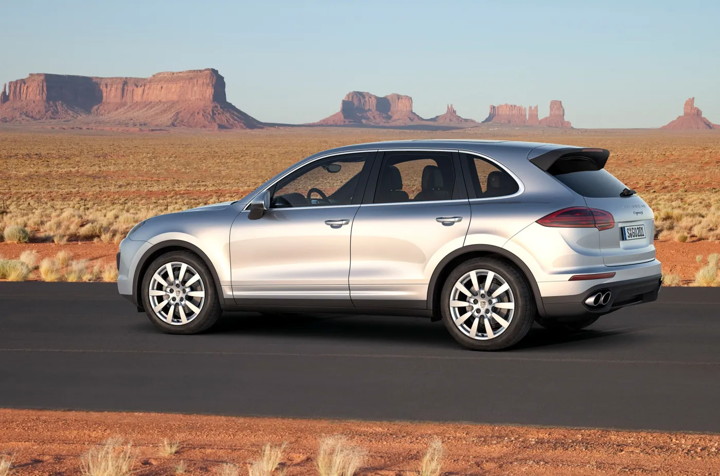 6601086-porsche-cayenne-s.jpg