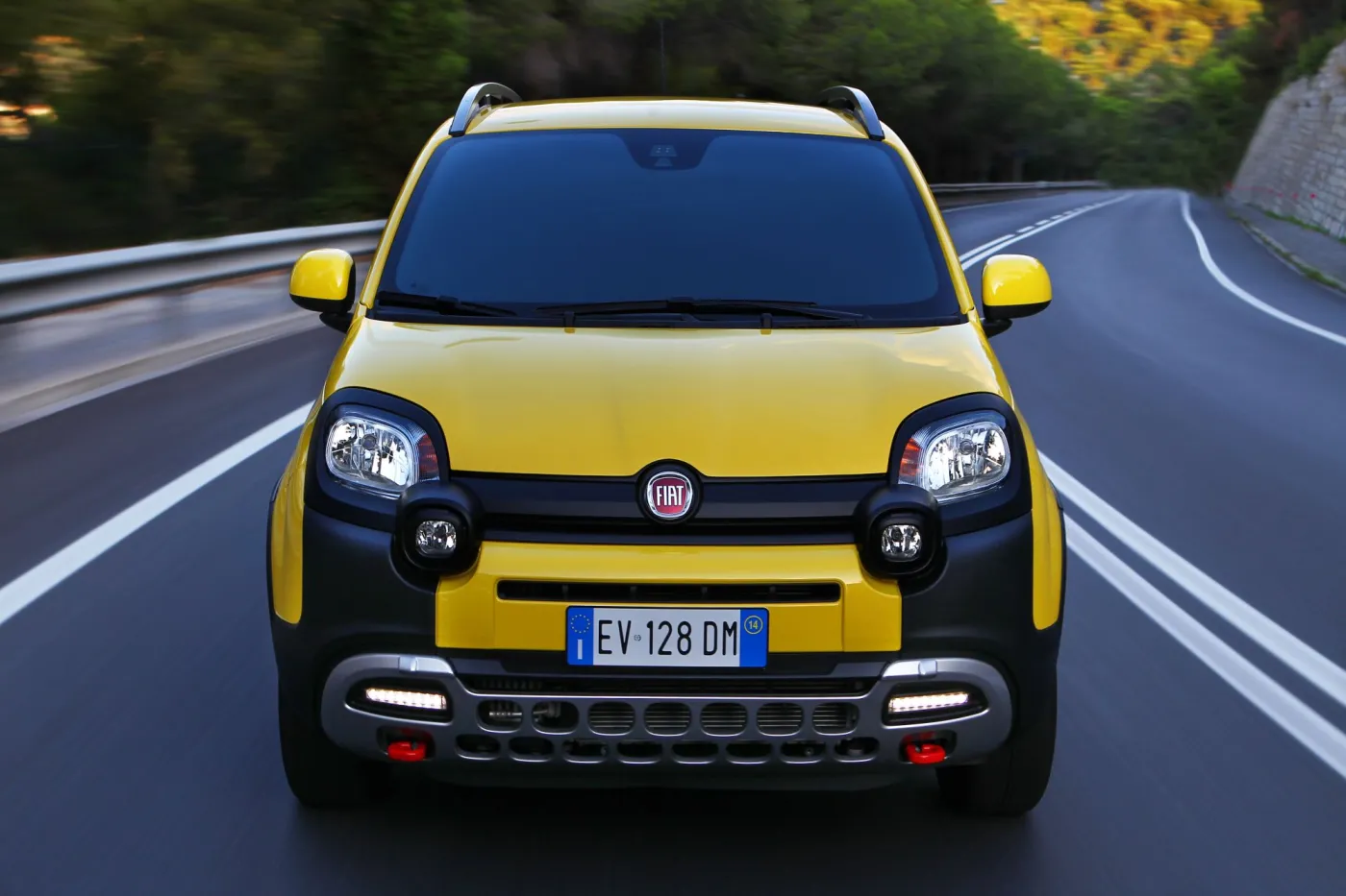 6616176-fiat-panda-cross.jpg