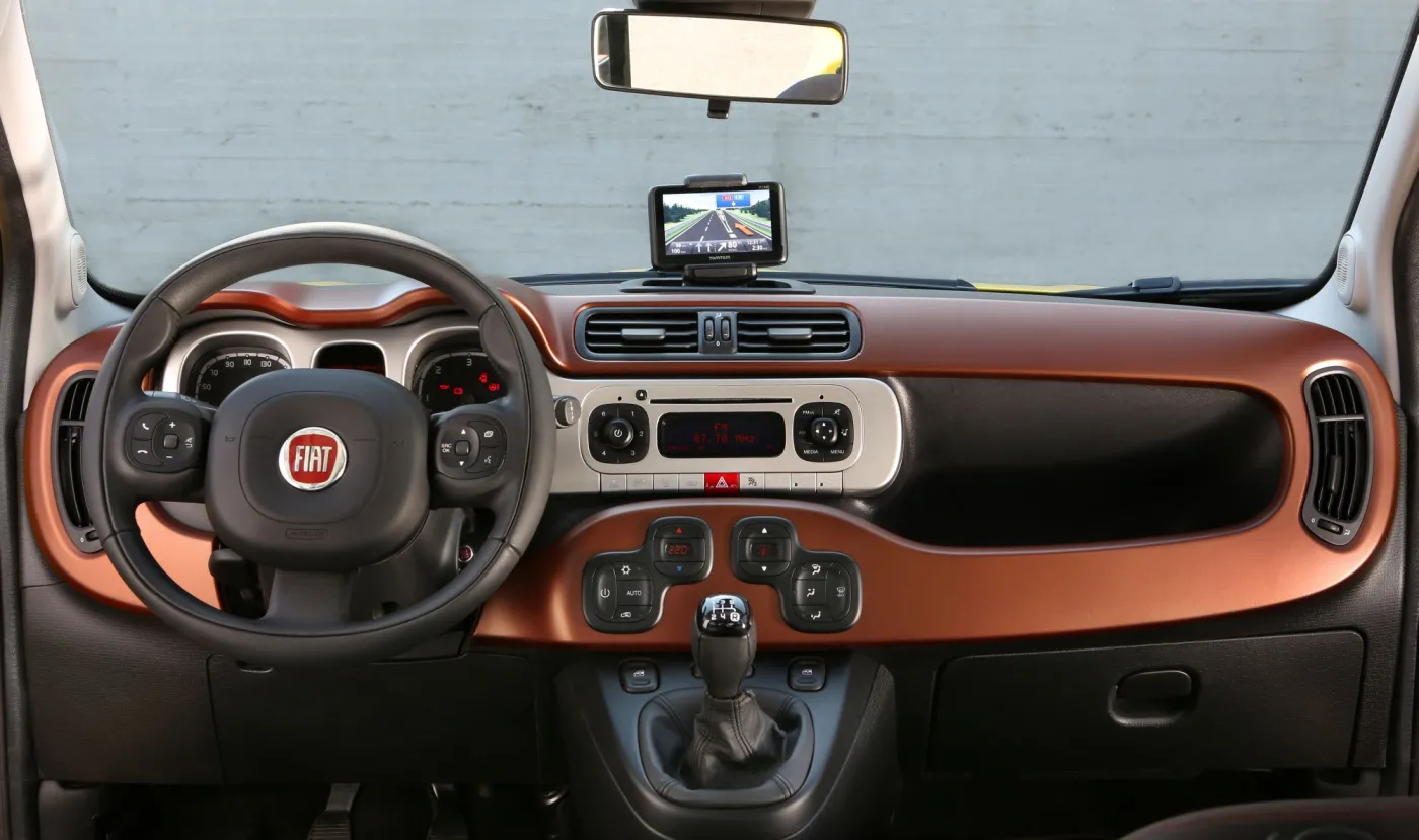 6616263-fiat-panda-cross.jpg