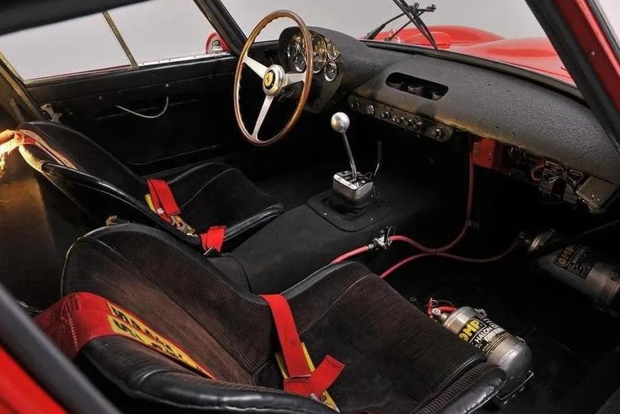 6686754-ferrari-250-gto.png