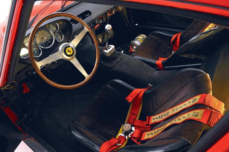 6686838-ferrari-250-gto.png
