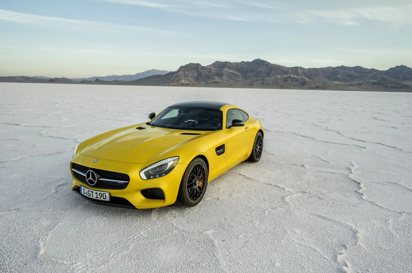 6796863-mercedes-amg-gt.jpg