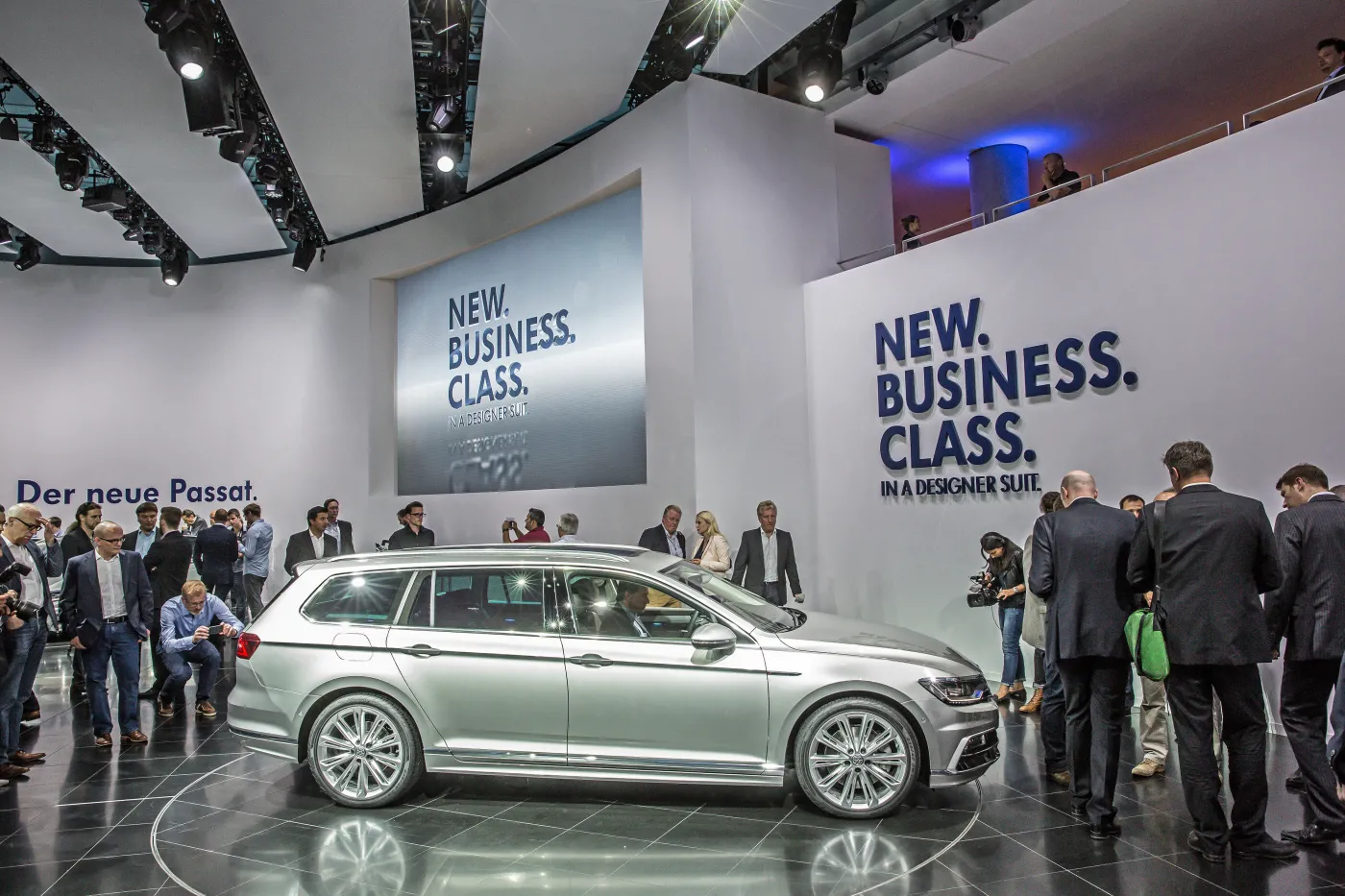 6536618-volkswagen-passat.jpg