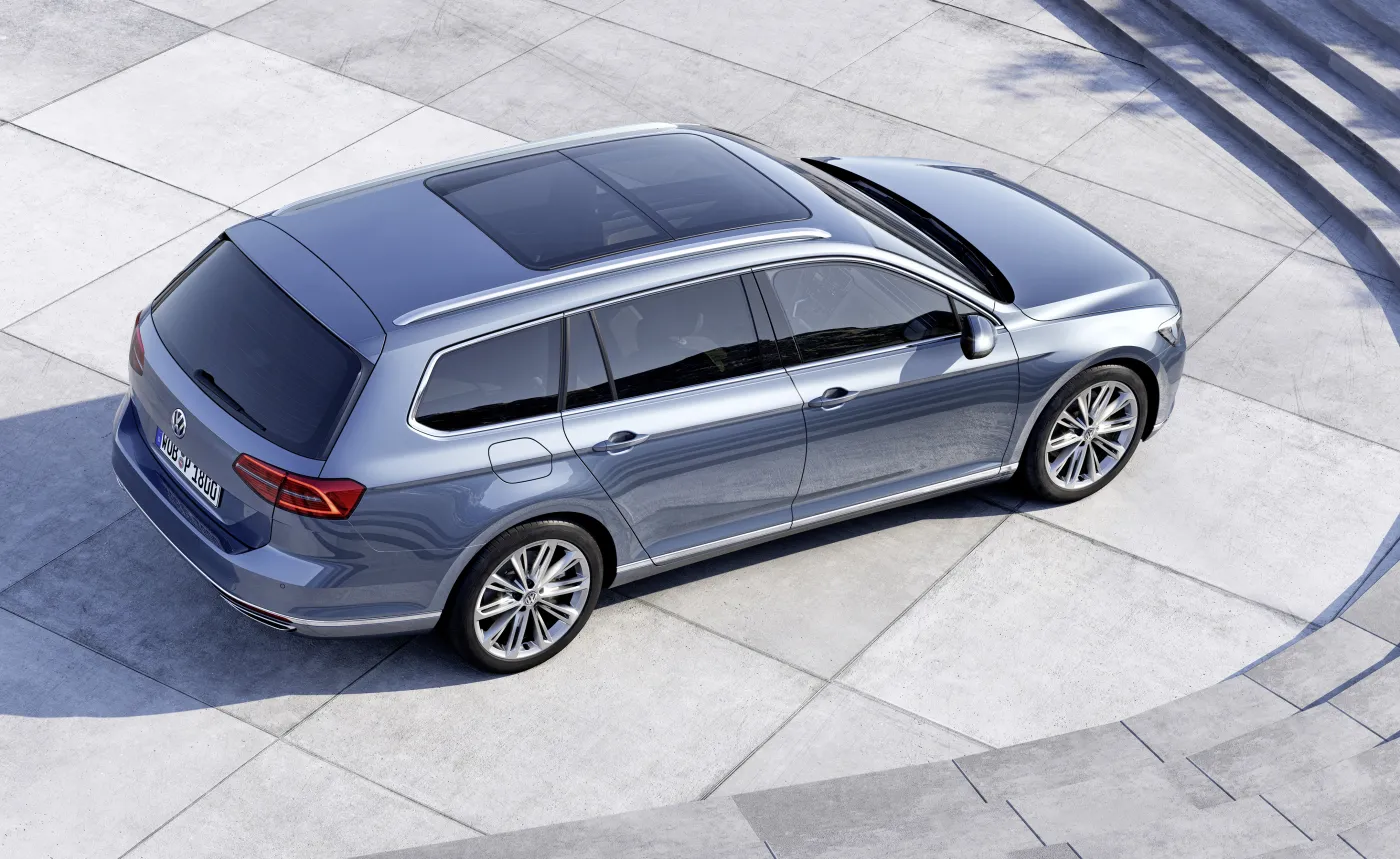 6536821-volkswagen-passat.jpg