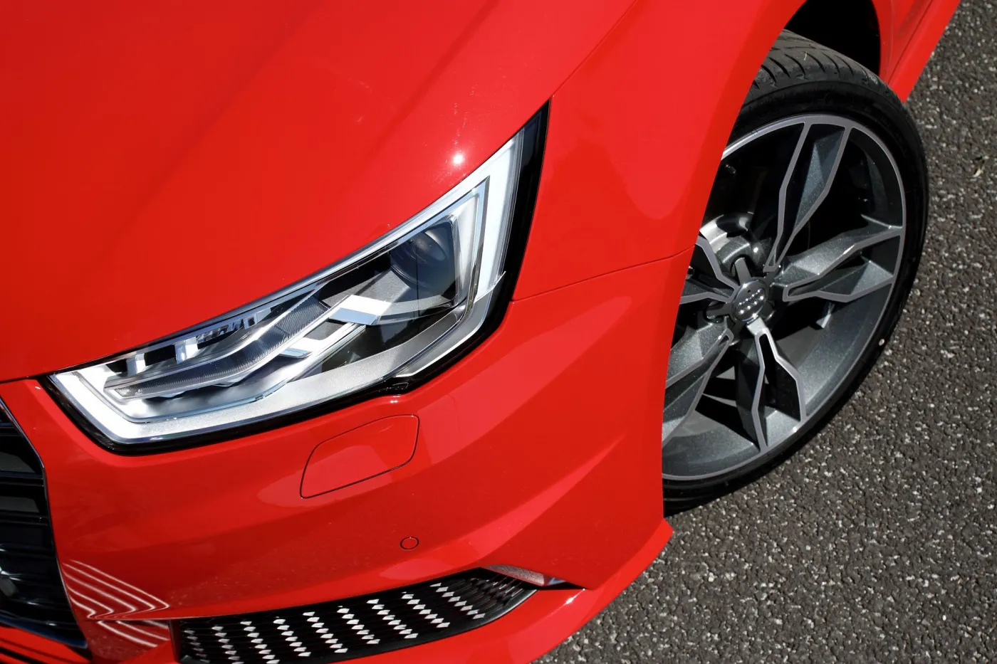 6354512-audi-s1-sportback.jpg