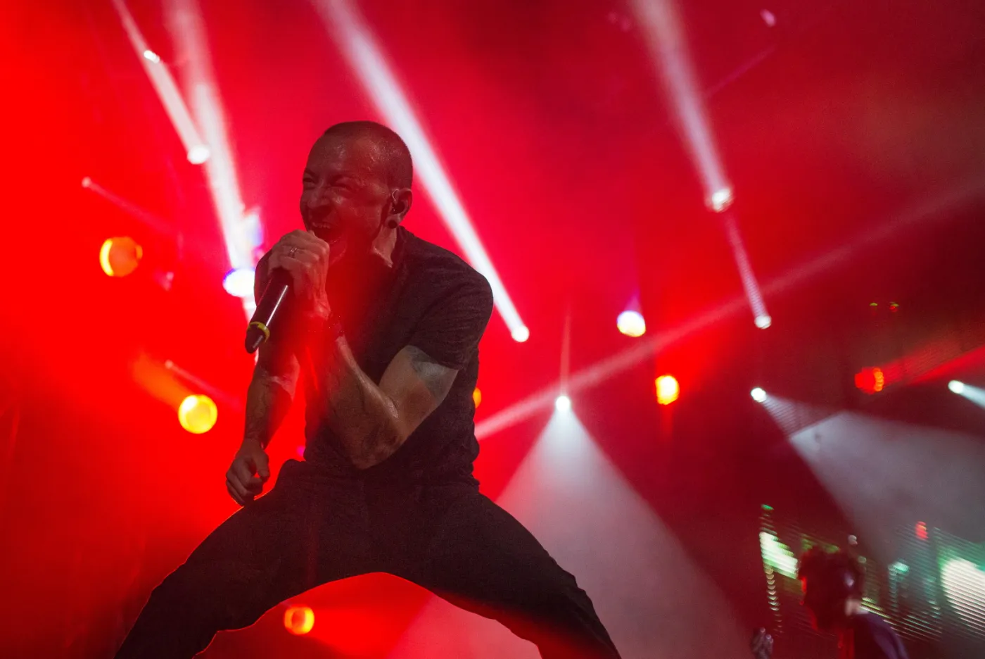 6392074-chester-bennington.jpg