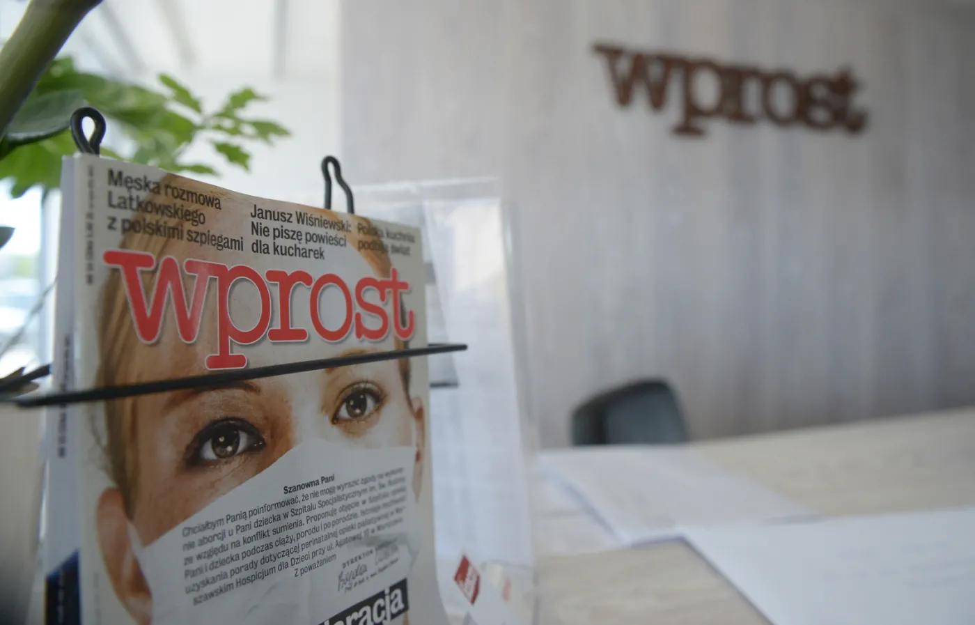 Prokuratura wyjaśnia, co to "kopia binarna" i broni akcji we "Wprost"