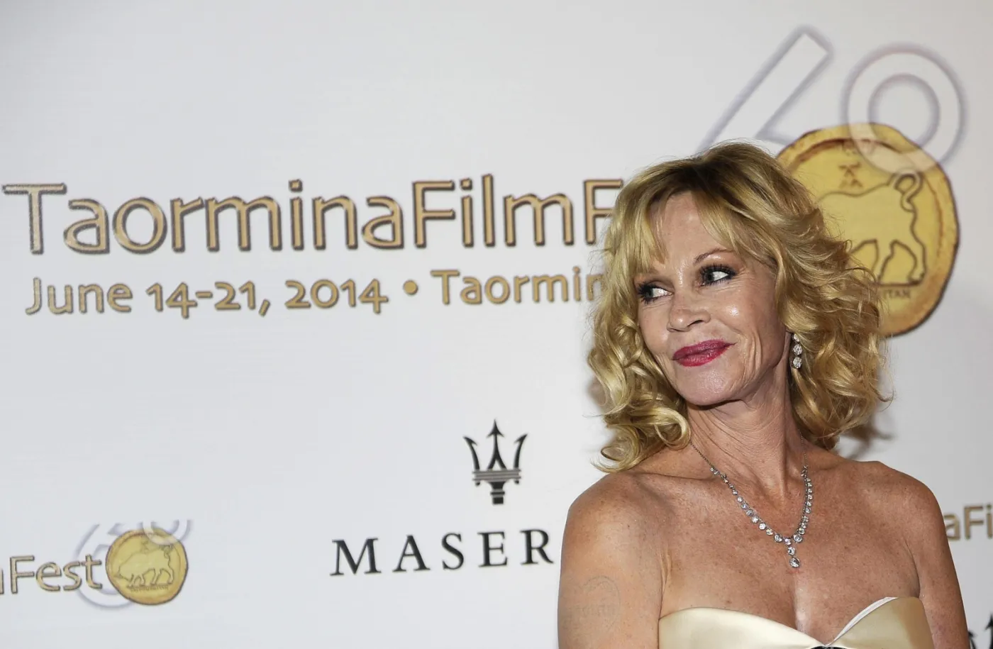 6462173-melanie-griffith.jpg