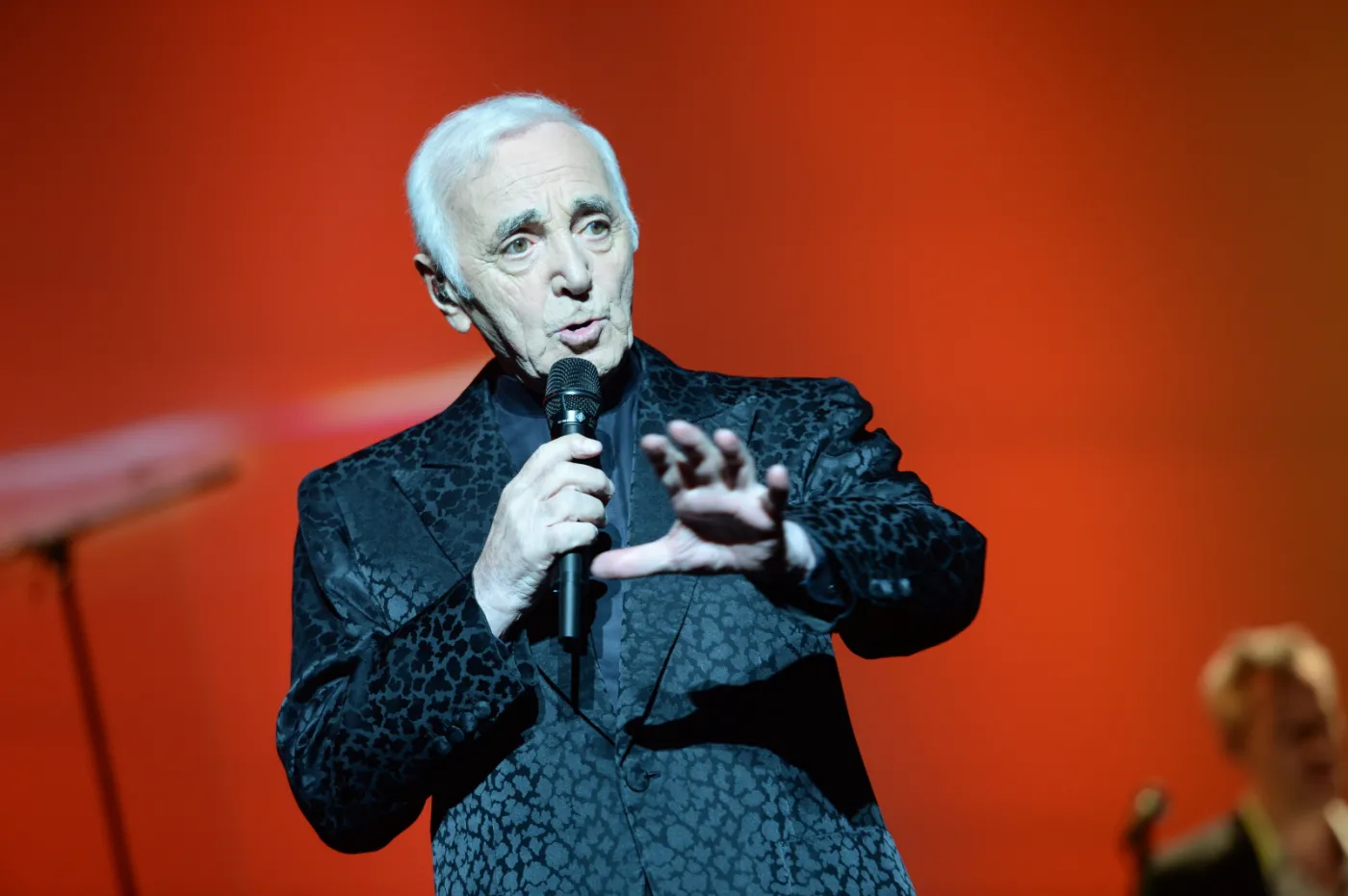 6477076-charles-aznavour.jpg