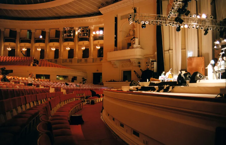 6521146-sala-kongresowa.jpg