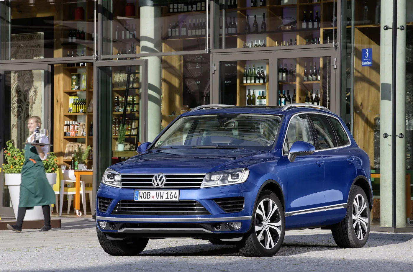 7010190-volkswagen-touareg.jpg