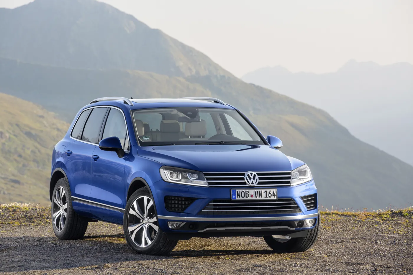7010393-volkswagen-touareg.jpg