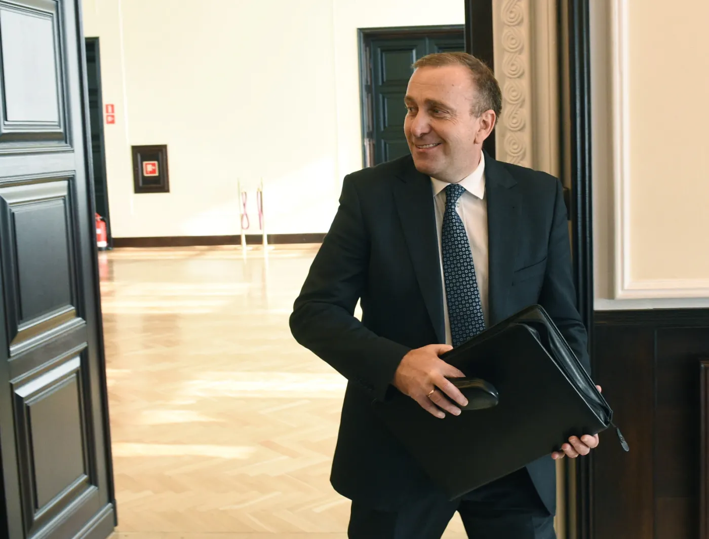 Schetyna zrobił z Ukrainy polską kolonię. "Musi się jeszcze dużo uczyć"