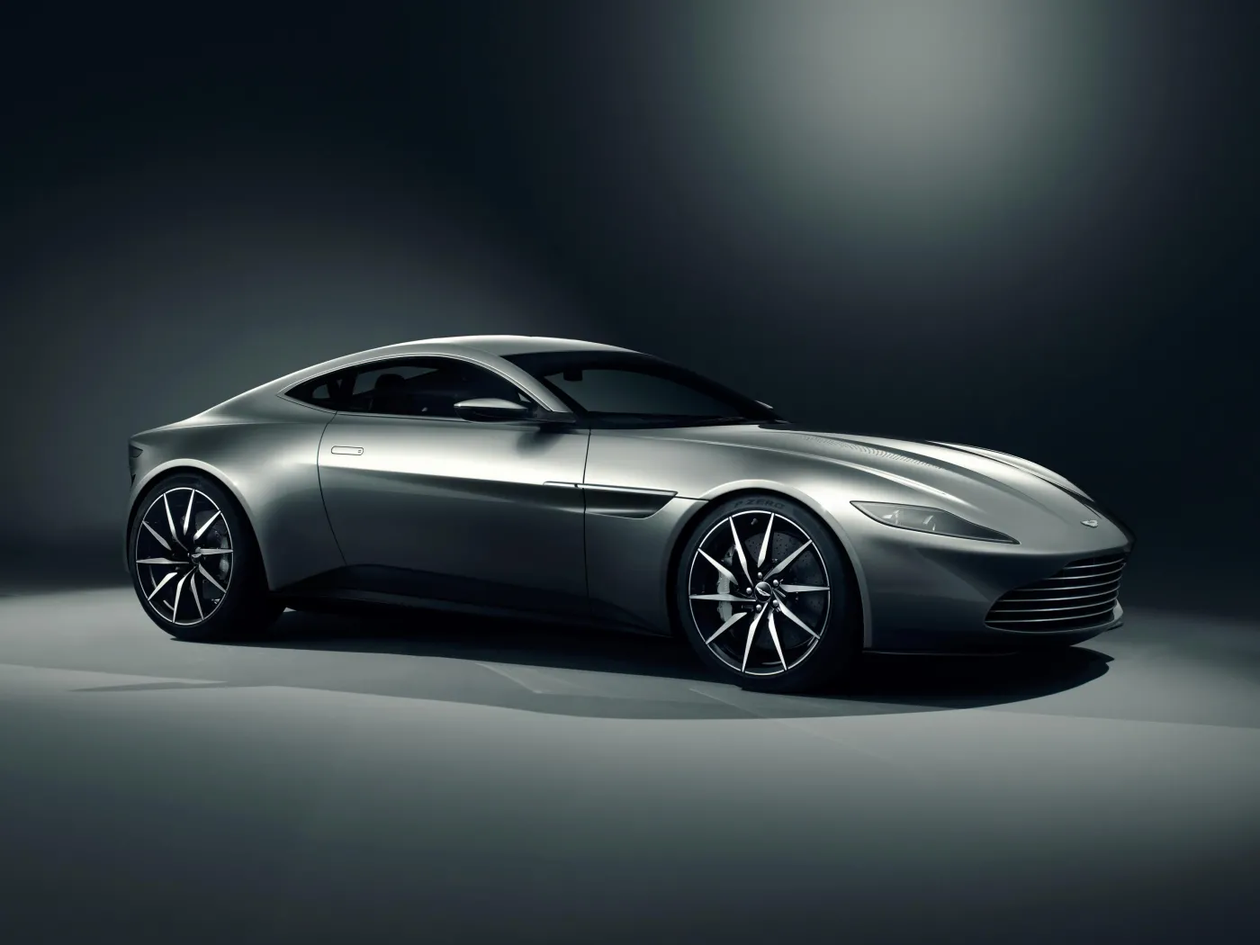 7152947-ason-martin-db10.jpg