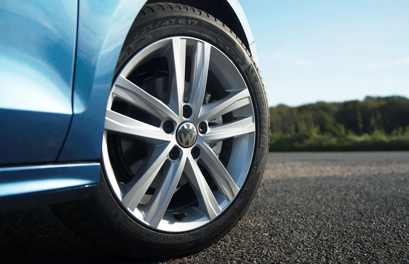 Nowa i niedroga limuzyna debiutuje w Polsce. Nowy volkswagen jetta. Zobacz ZDJĘCIA