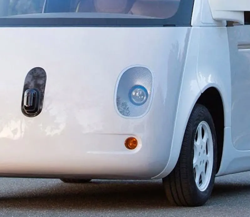 Google ujawaniło swój samochód. Będzie jeździć bez kierowcy. WIDEO