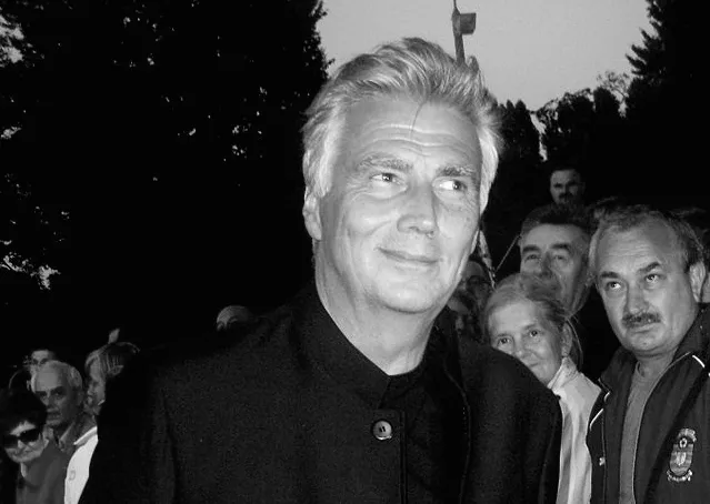 Krzysztof Krazue 