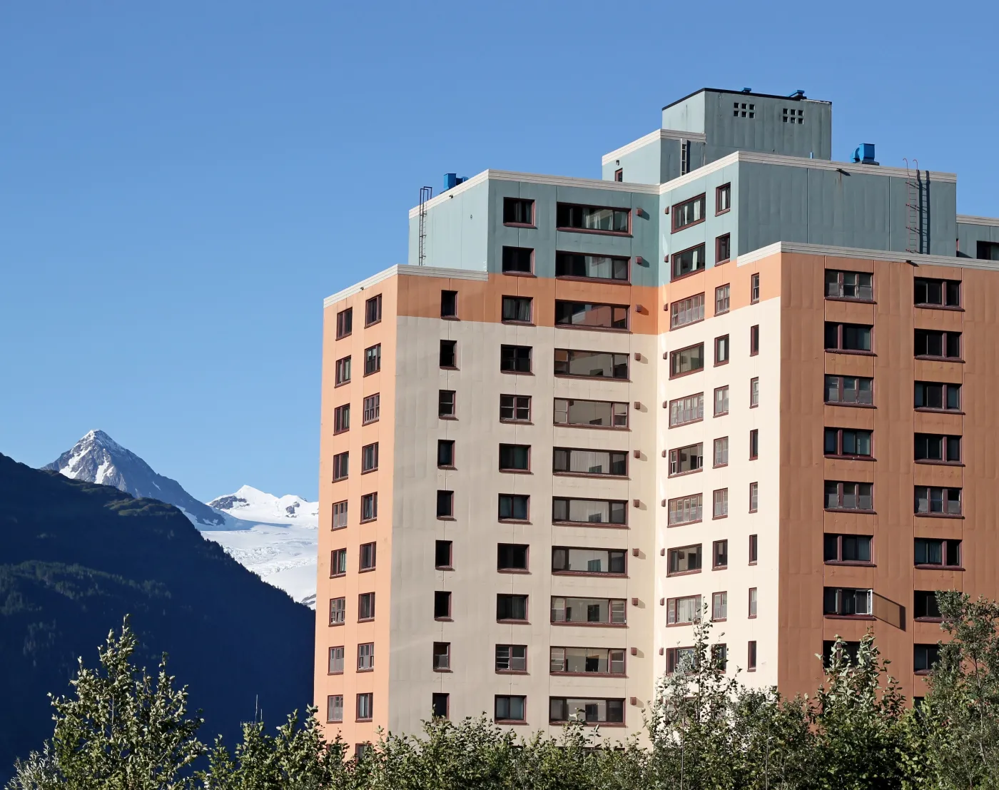 7285485-whittier-na-alasce.jpg