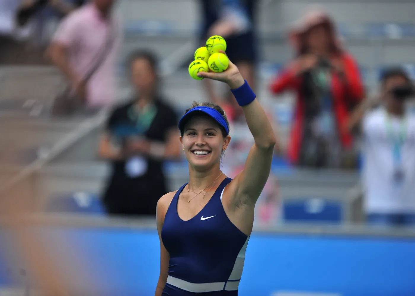6993679-eugenie-bouchard.jpg
