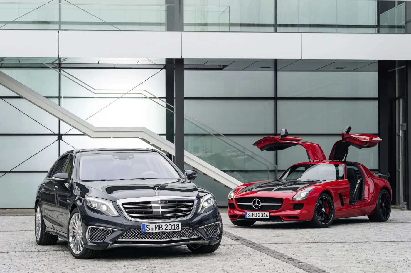 7481353-mercedes-s-65-amg.jpg