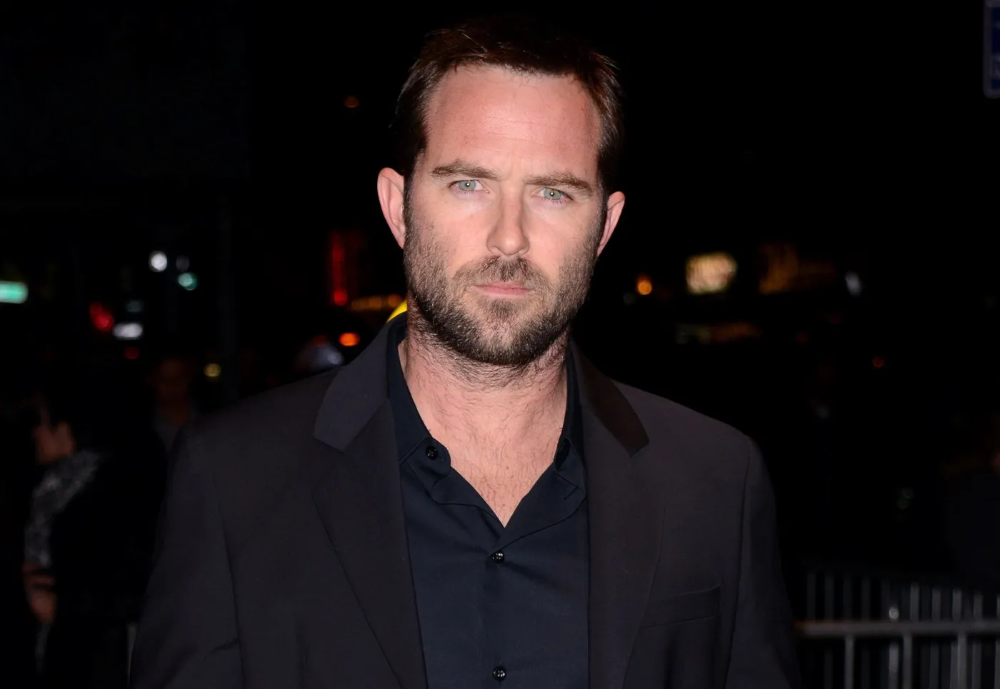 Sullivan Stapleton