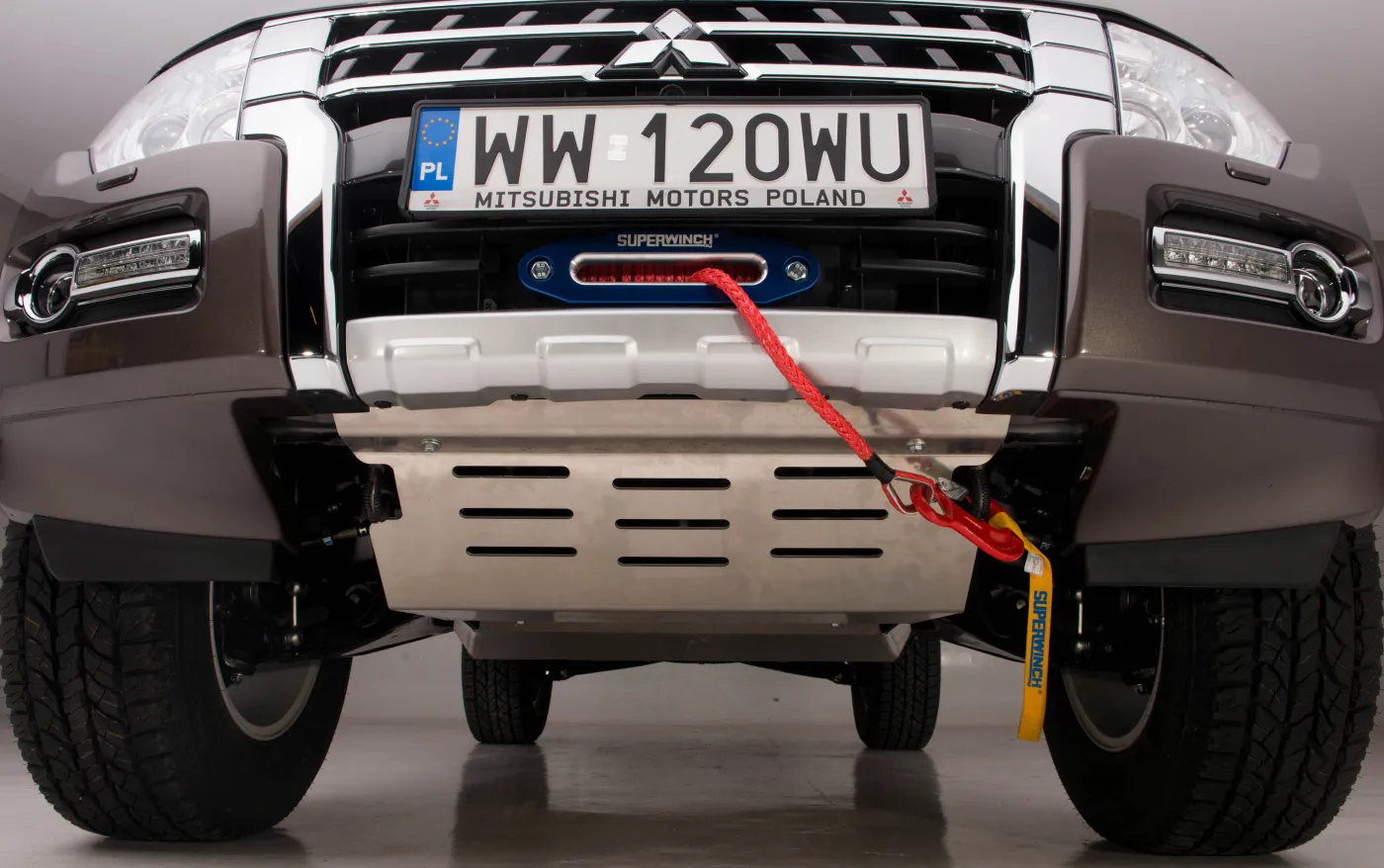 7631811-mitsubishi-pajero.jpg