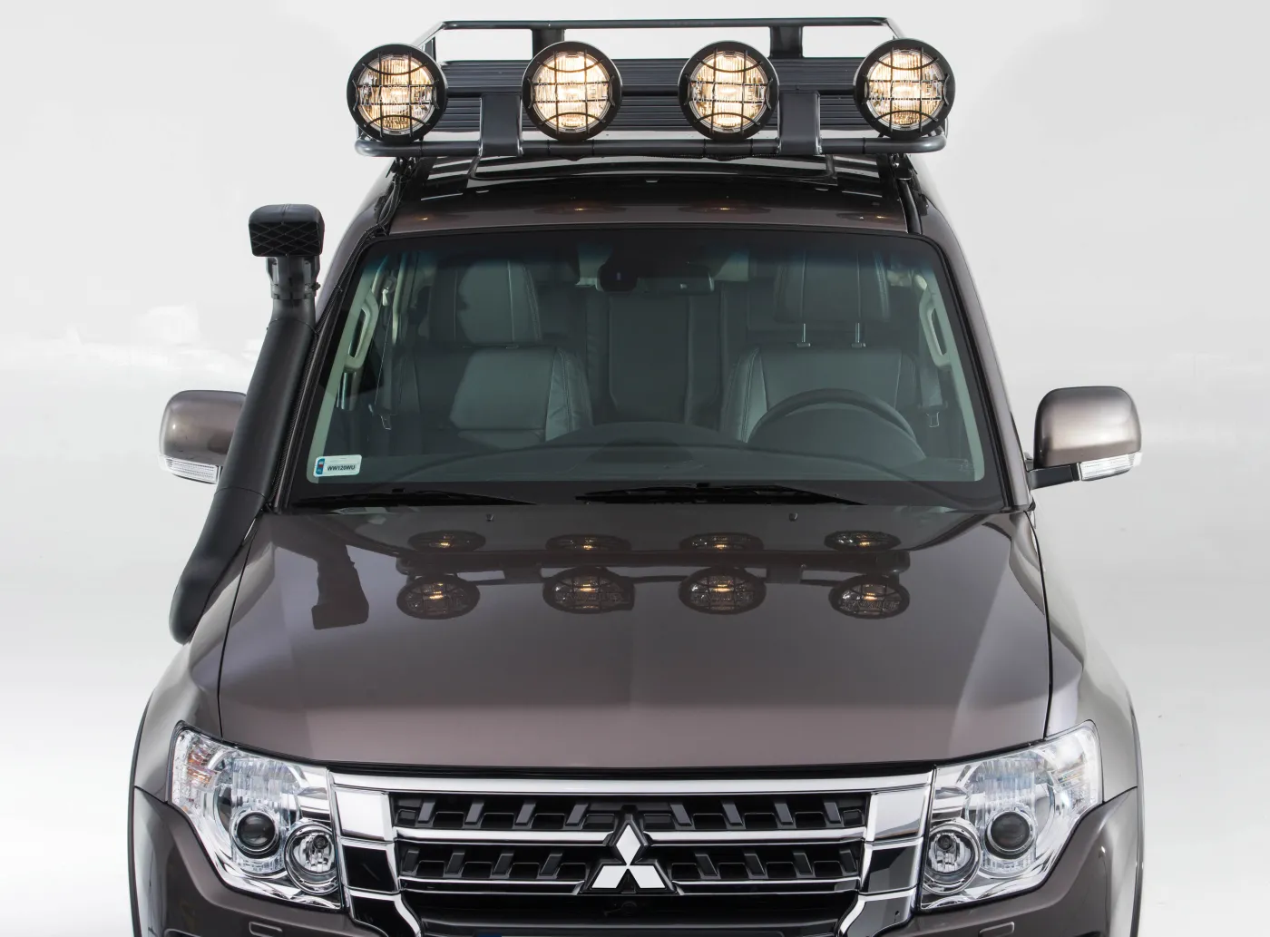 7632112-mitsubishi-pajero.jpg