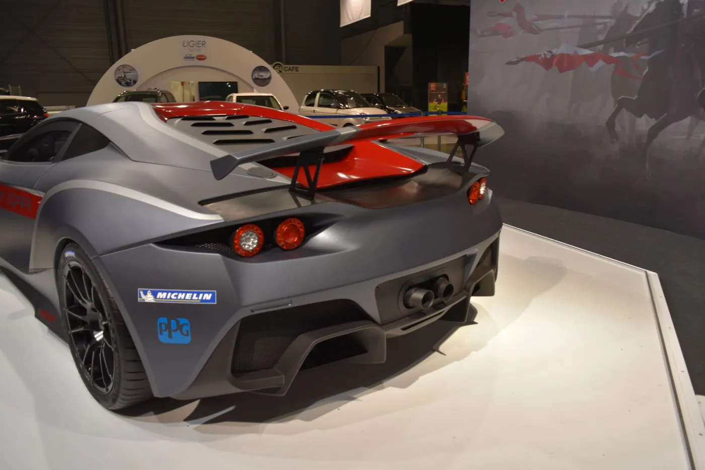 7634815-arrinera-hussarya.jpg