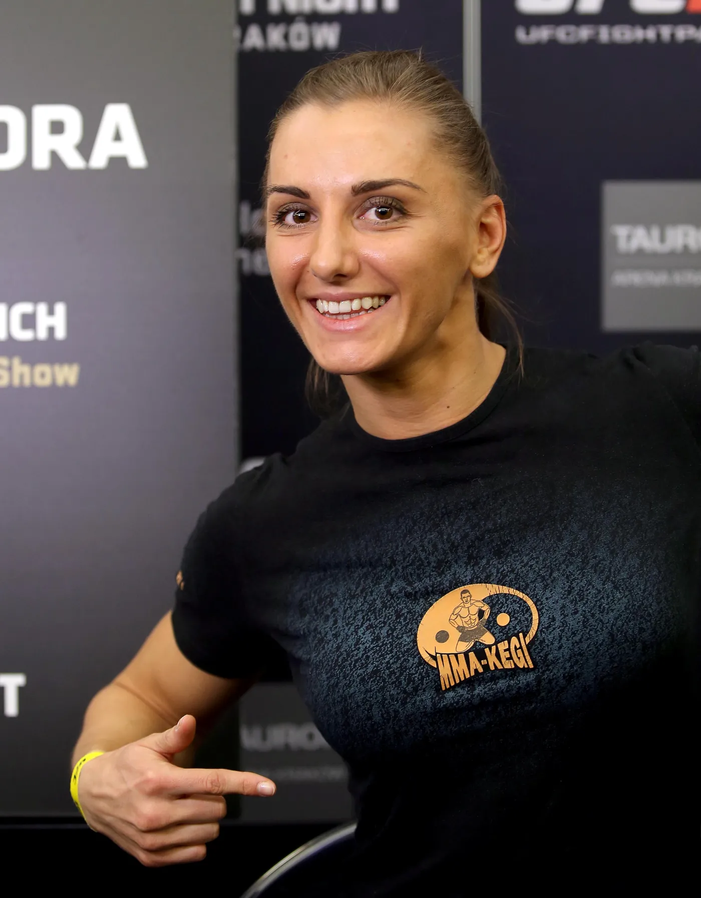 7643231-aleksandra-albu.jpg