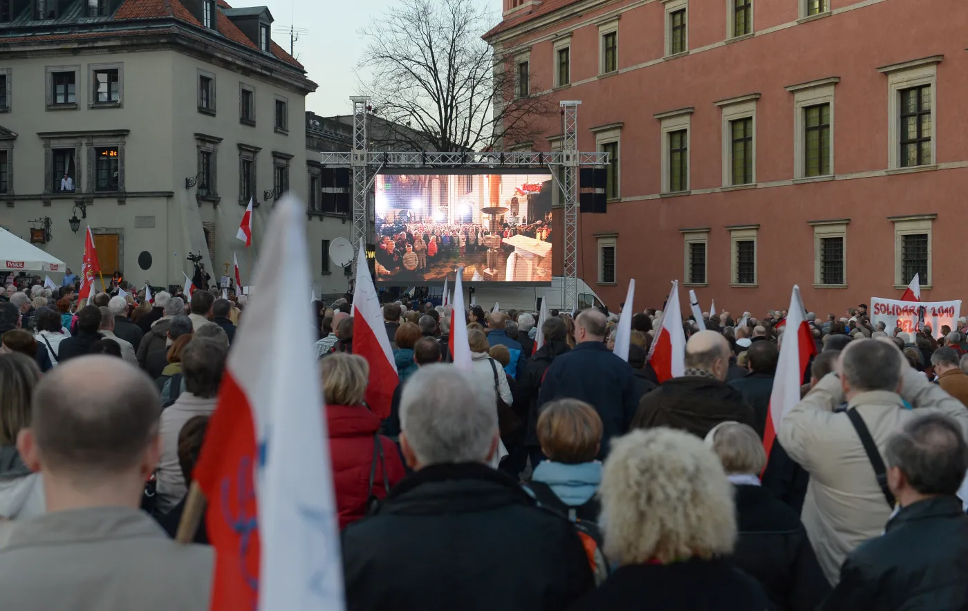Wierni w Warszawie
