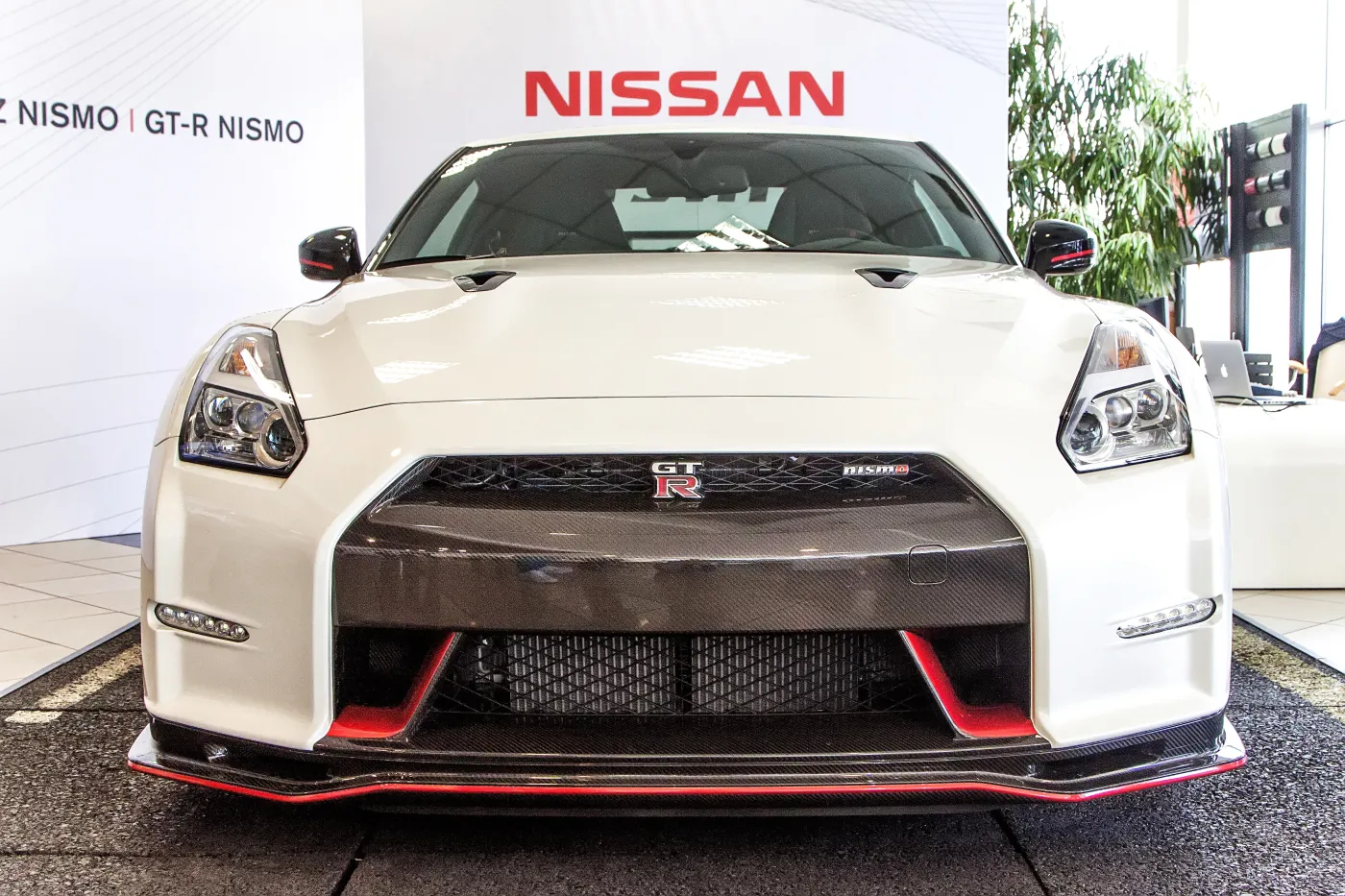 7672904-nissan-gt-r-nismo.jpg