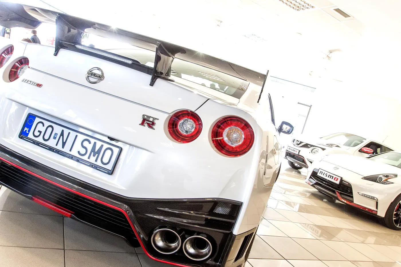 7673020-nissan-gt-r-nismo.jpg