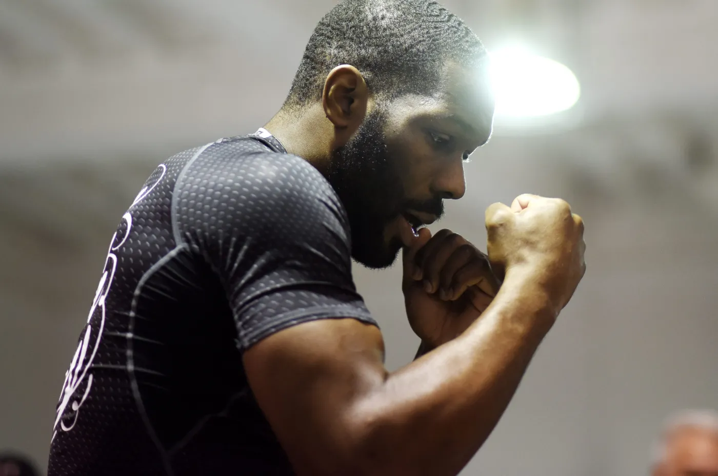 7685381-bryant-jennings.jpg