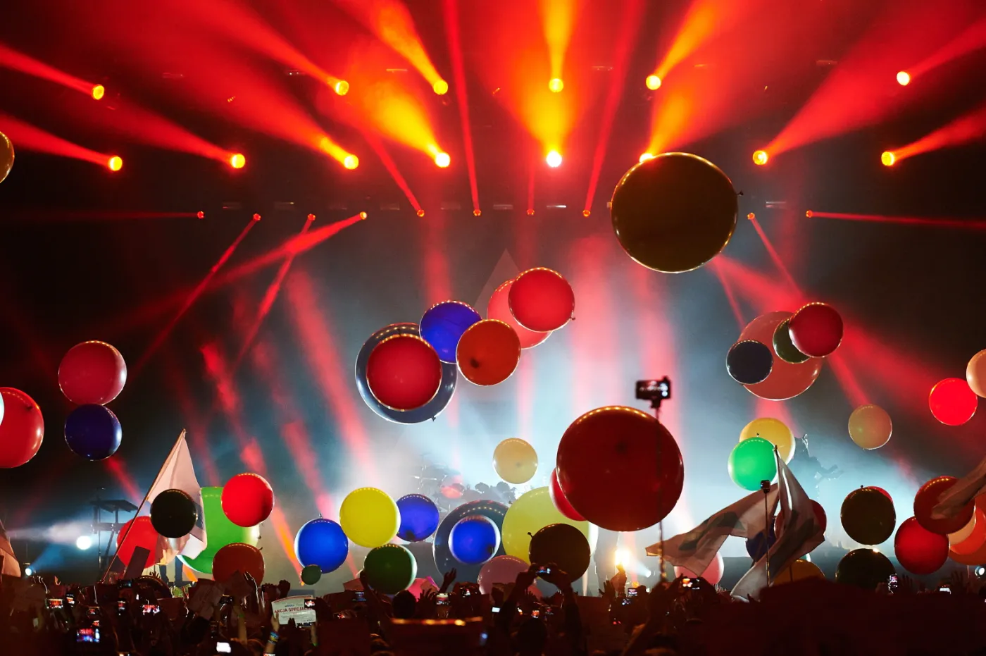 7728843-30-seconds-to-mars.jpg