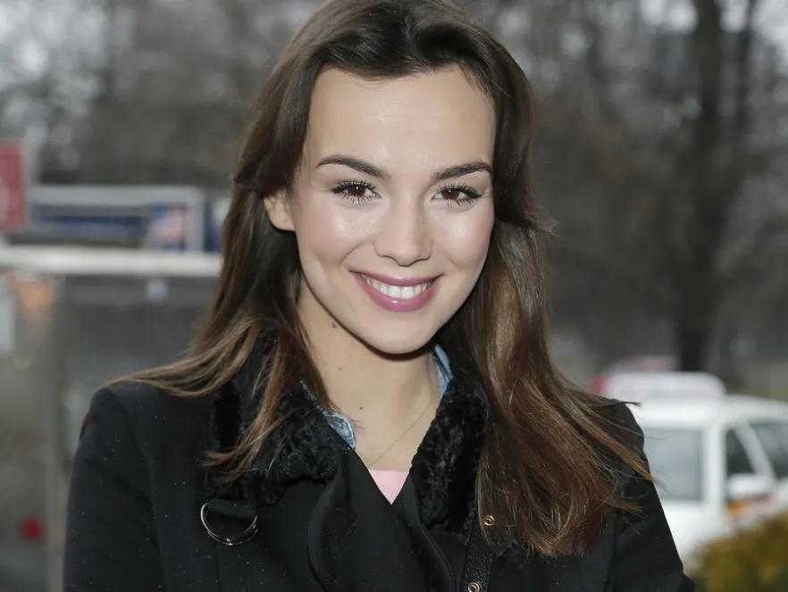 Jak dba o urodę Miss Polonia 2012? Kosmetykami, które z siebie zlizuje!