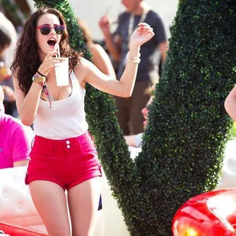 7332258-kaya-scodelario.jpg