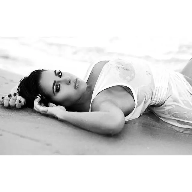 7335969-stephanie-acevedo.jpg