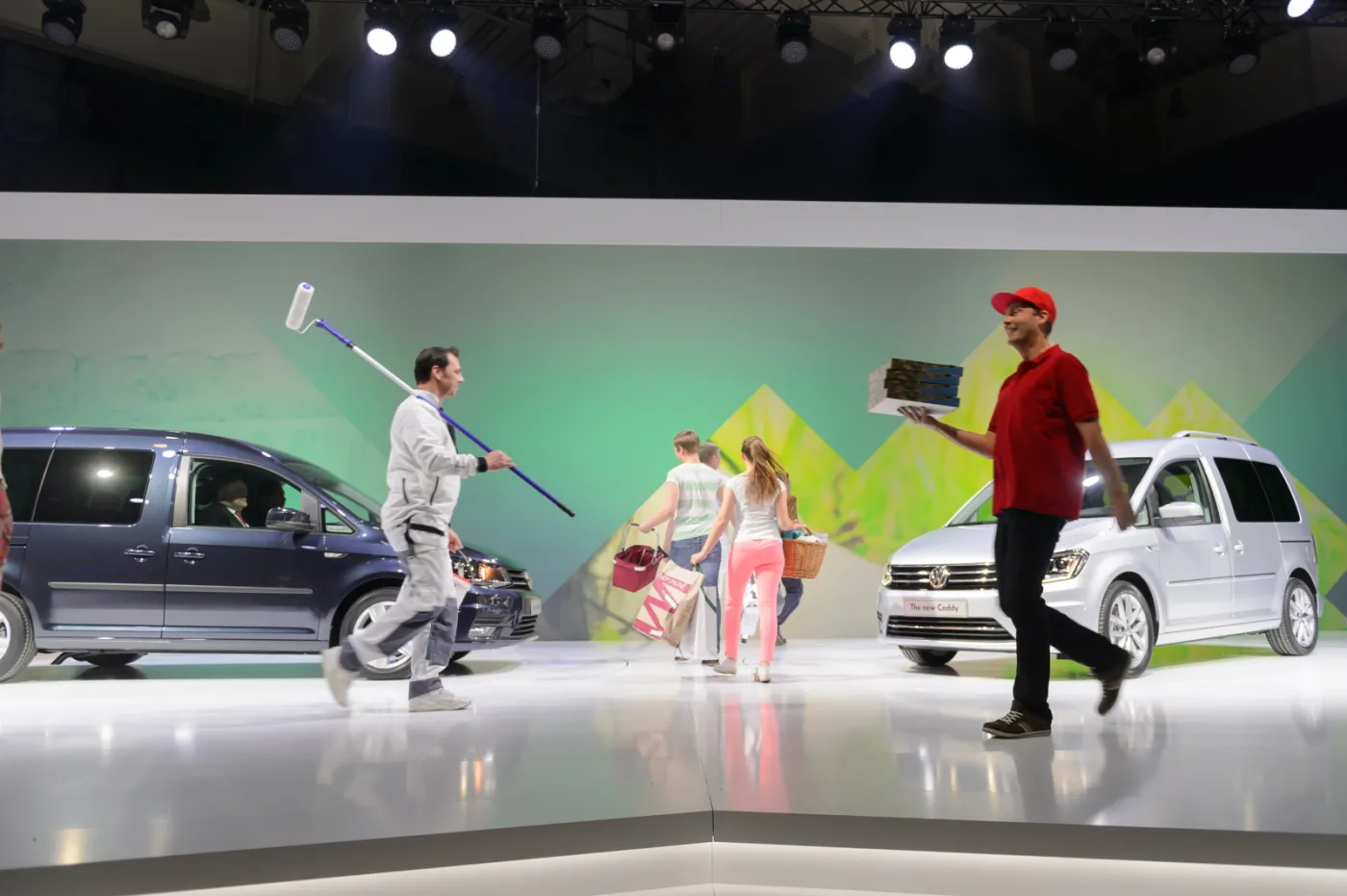 7385149-volkswagen-caddy.jpg